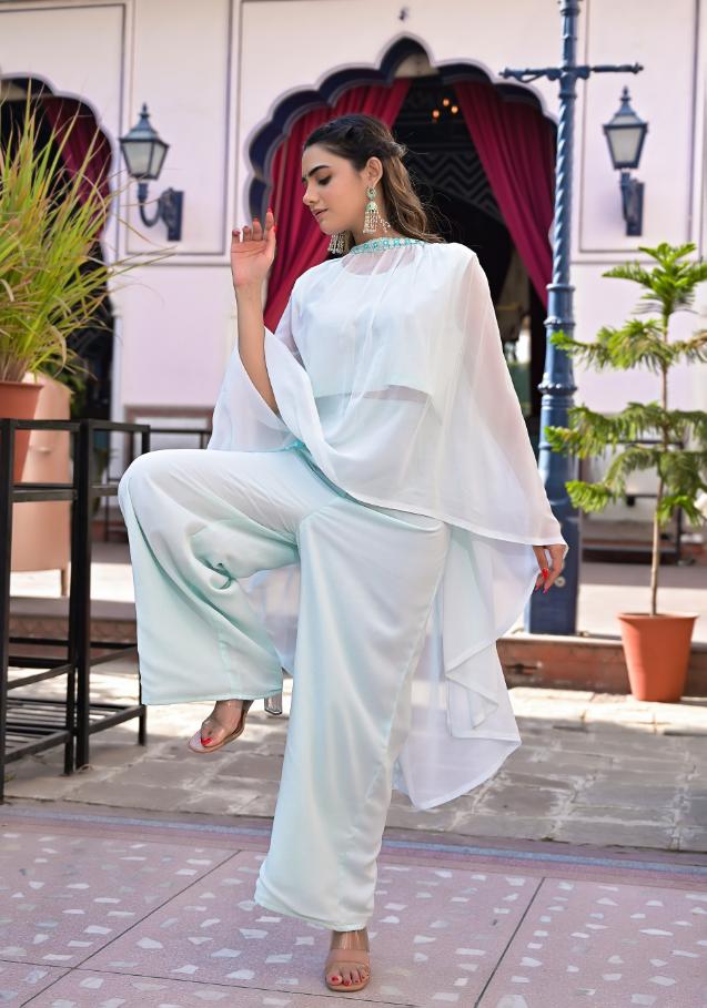 Stylish Crop Top and Dupatta Set | | Shop stylish women's clothing online at Label Flavia |