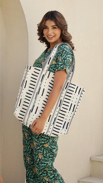 Handcrafted Black & White Geometric-Print Tote Bag – Sleek, Spacious & Durable