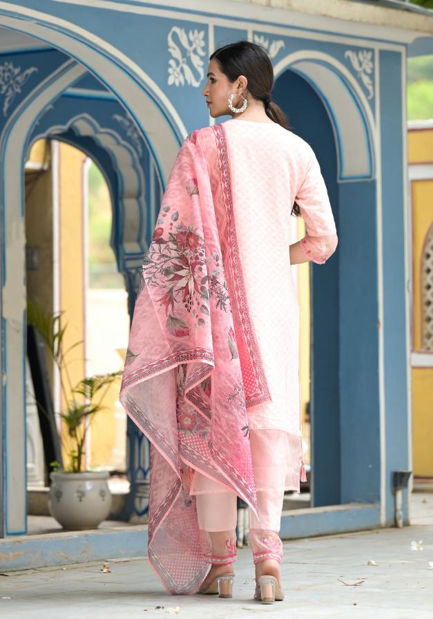 Cotton Dobby Kurta Pant Set | | Shop stylish women's clothing online at Label Flavia |